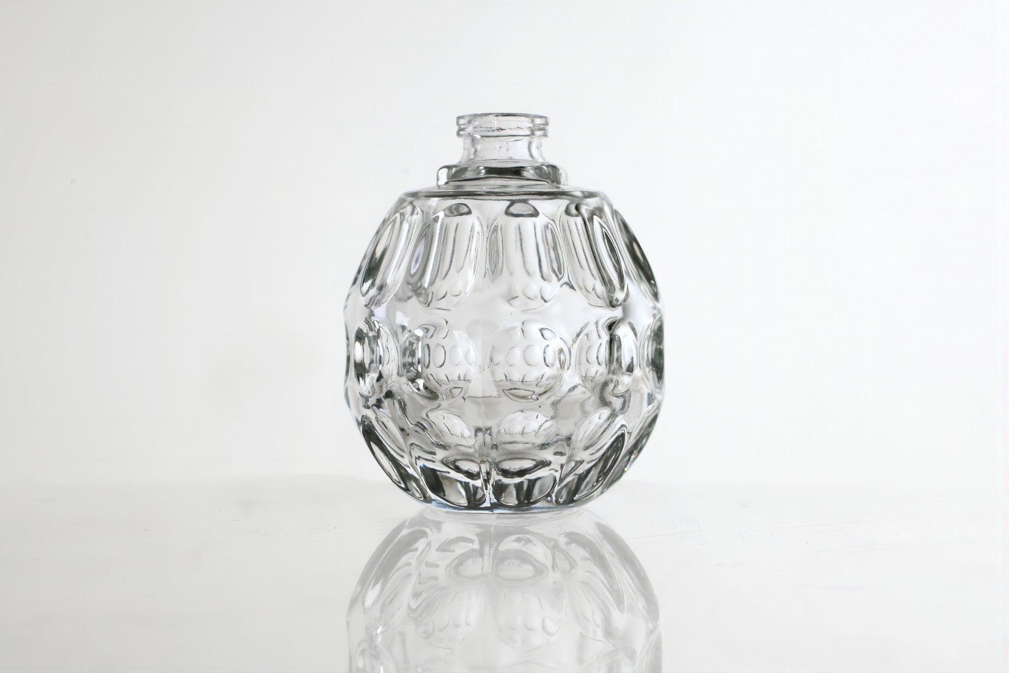 Embossed Spherical Perfume Glass Bottle